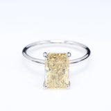 3.00 ct Yellow Emerald shape Diamond in 18kt white gold Ring
